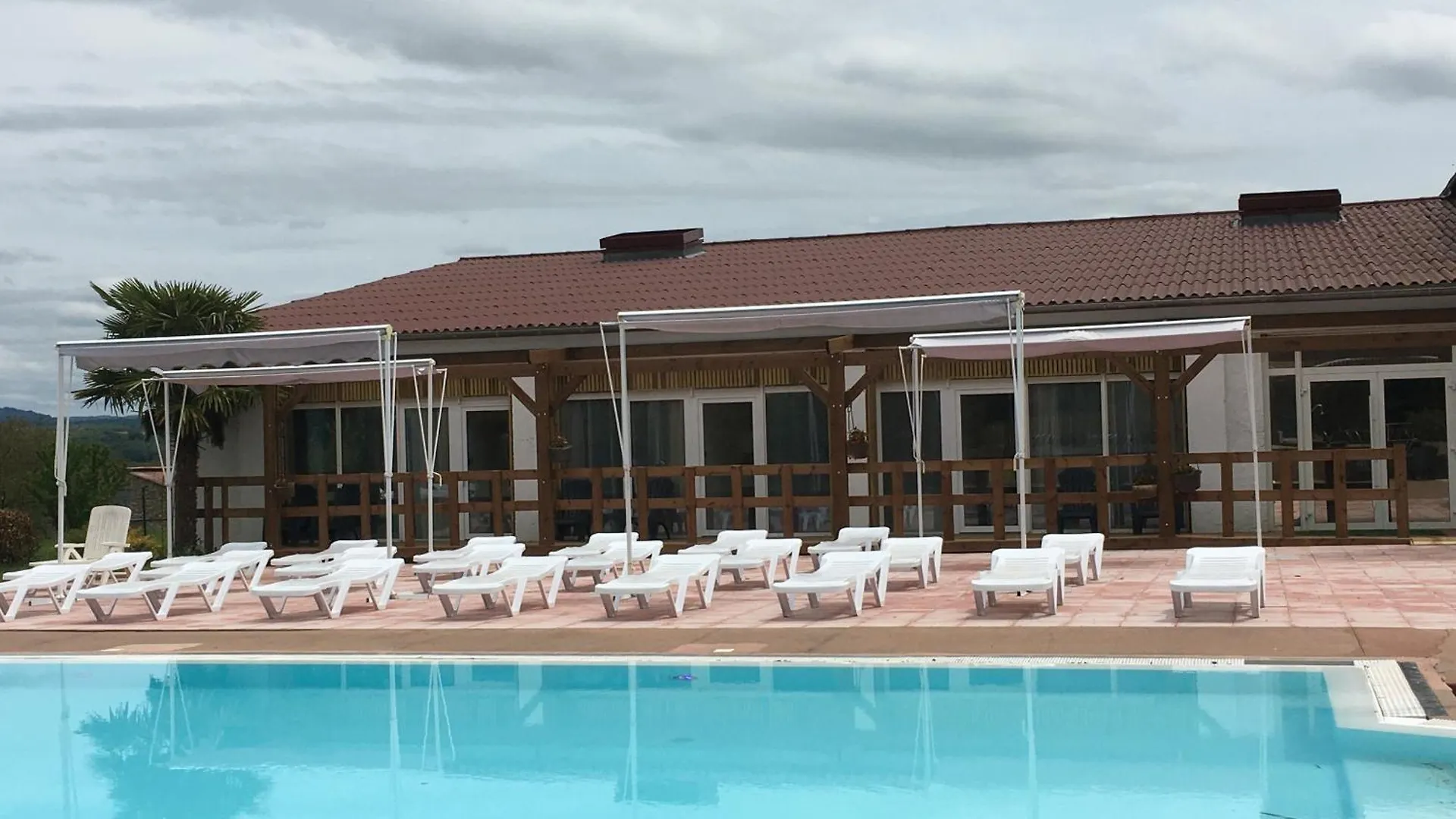 Hotel Restaurant - Le Vieux Pigeonnier Loubressac